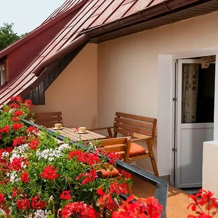 בית אירוח Krab 2 *