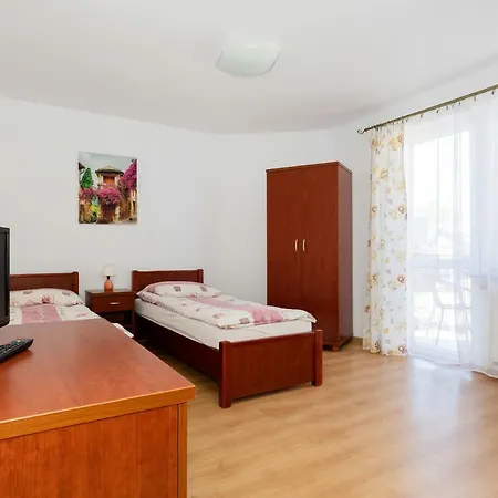 בית אירוח Krab 2 רבאל